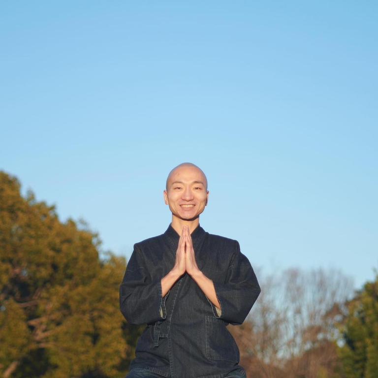 The monk Yogetsu Akasaka.